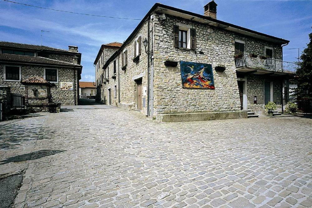 Hotel Case Franzero Levice Exterior foto